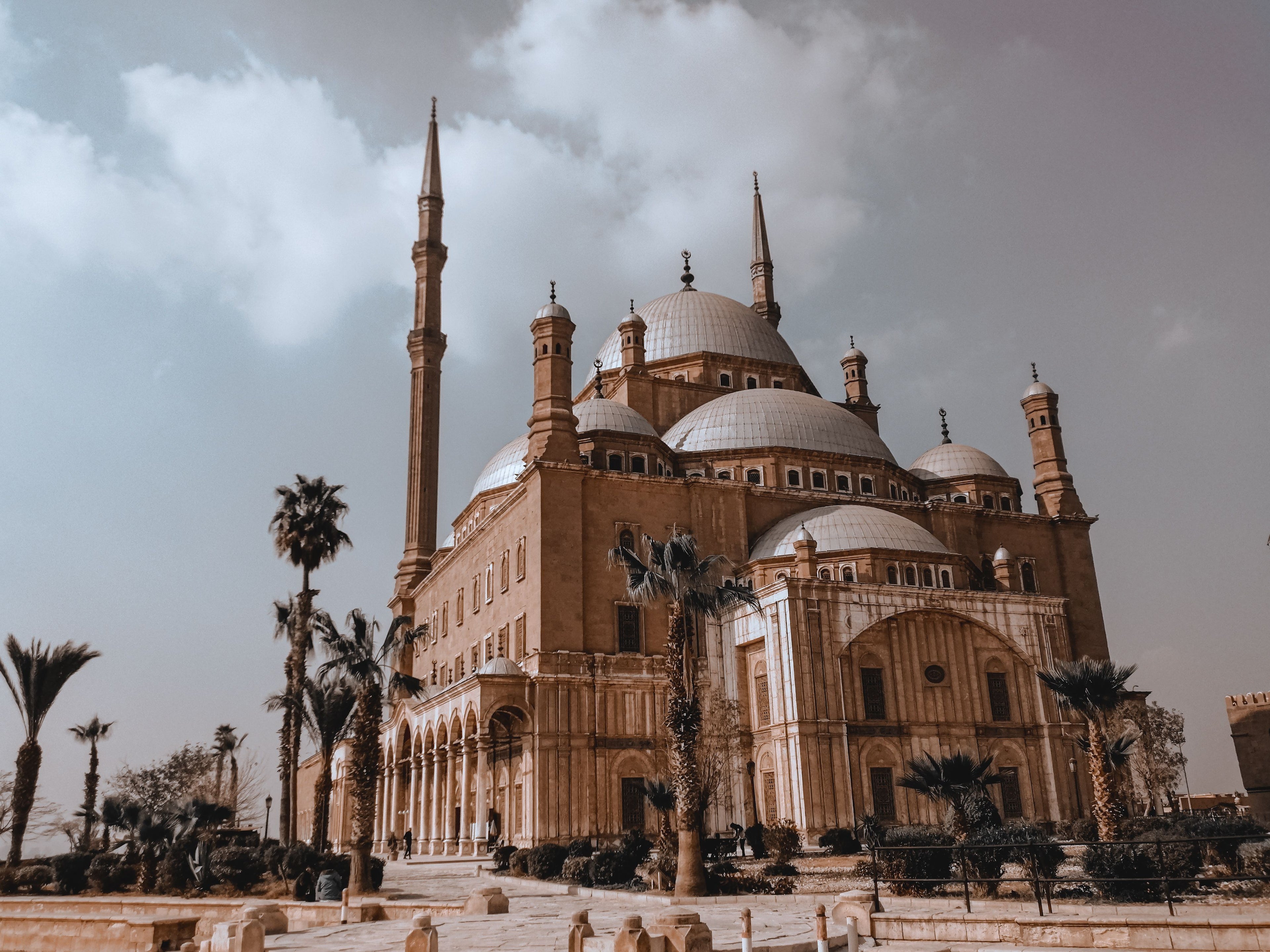 Full-Day Egyptian Museum, Salah El-Din Citadel & Khan El Khalili Tour